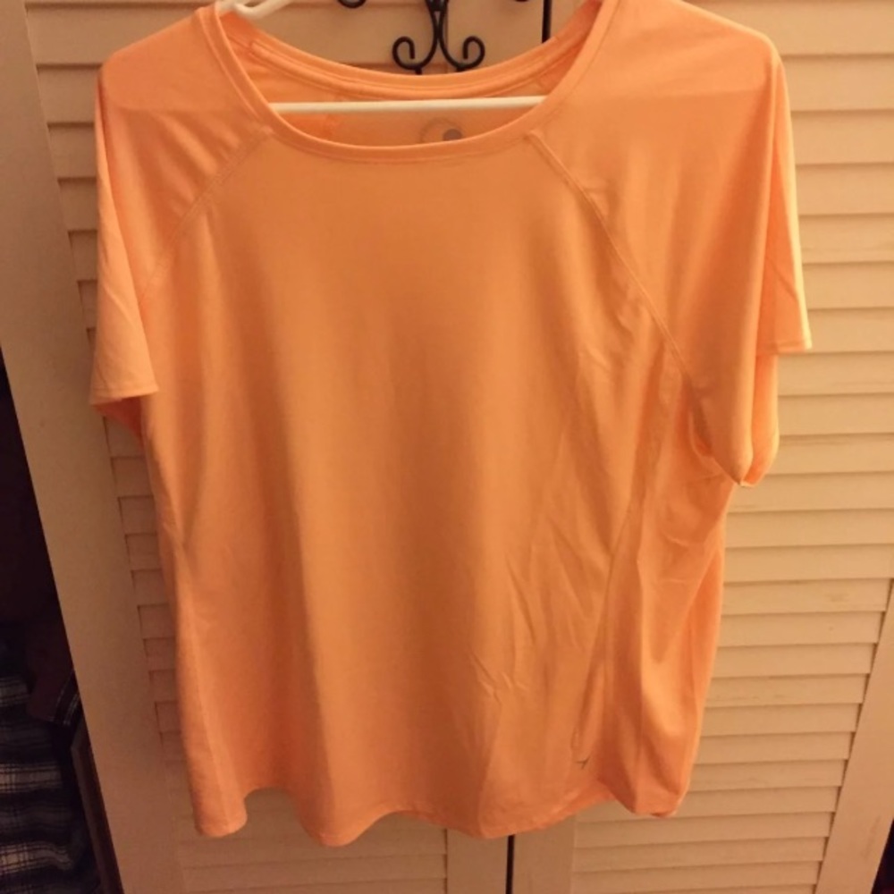 Old navy active shirt xxl